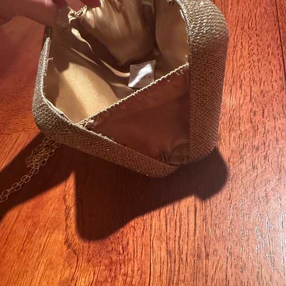 Sparkling Gold Evening Clutch - Picture 6 of 10